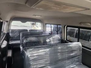 Toyota HiAce 2012 White
