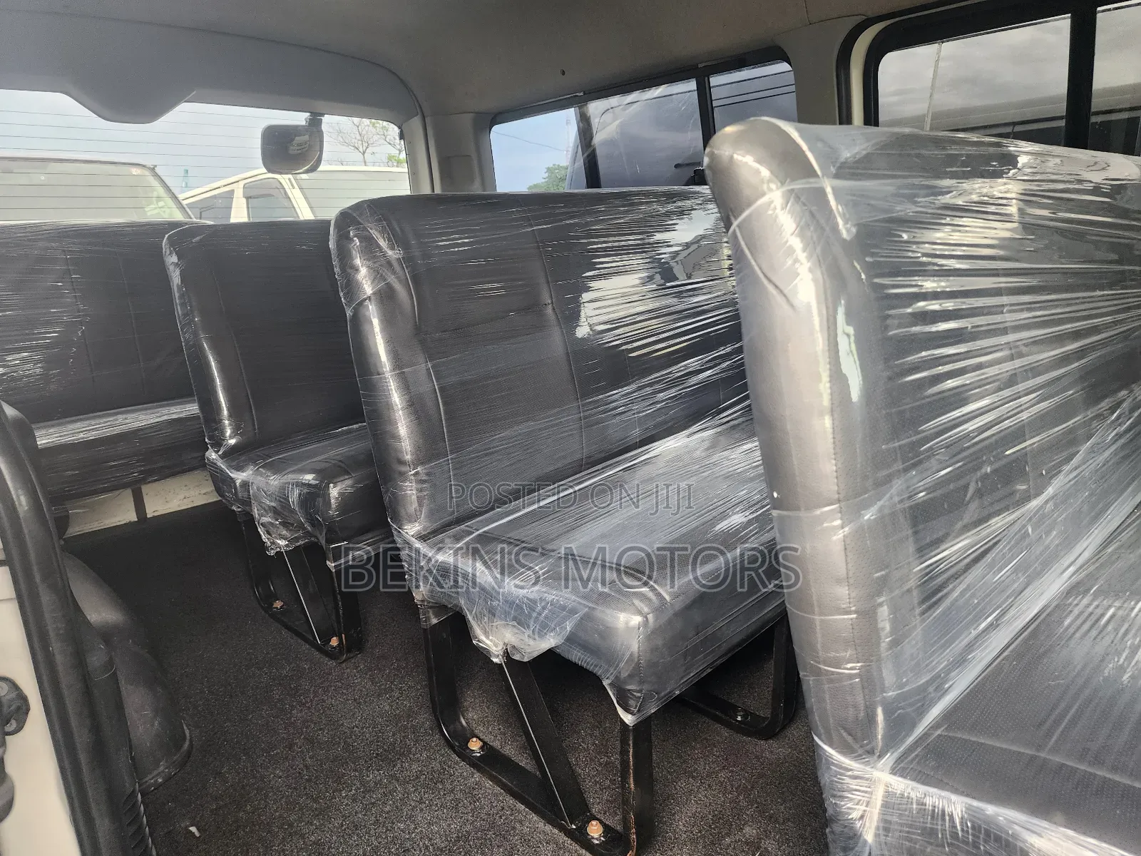 Toyota HiAce 2012 White