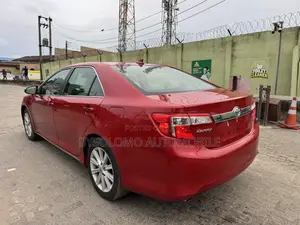Toyota Camry XLE V6 4dr Sedan (3.5L 6cyl 6A) 2012 Red