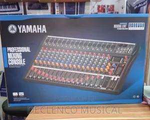 Yamaha 16 Channel Console Mixer