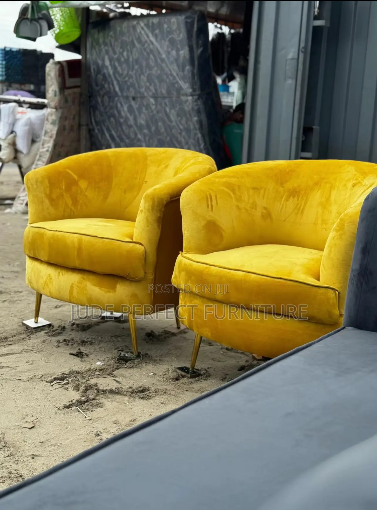 High Quality 2 Single Sofas