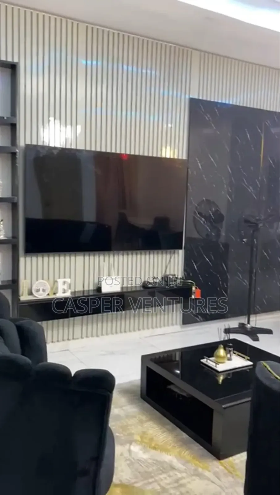 Fancy and Sparkling Apartment