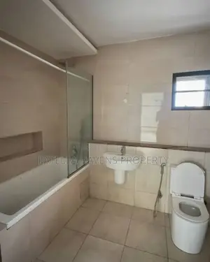 Fully Detached House