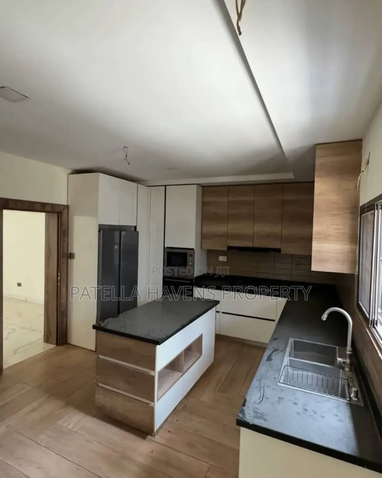 Fully Detached House