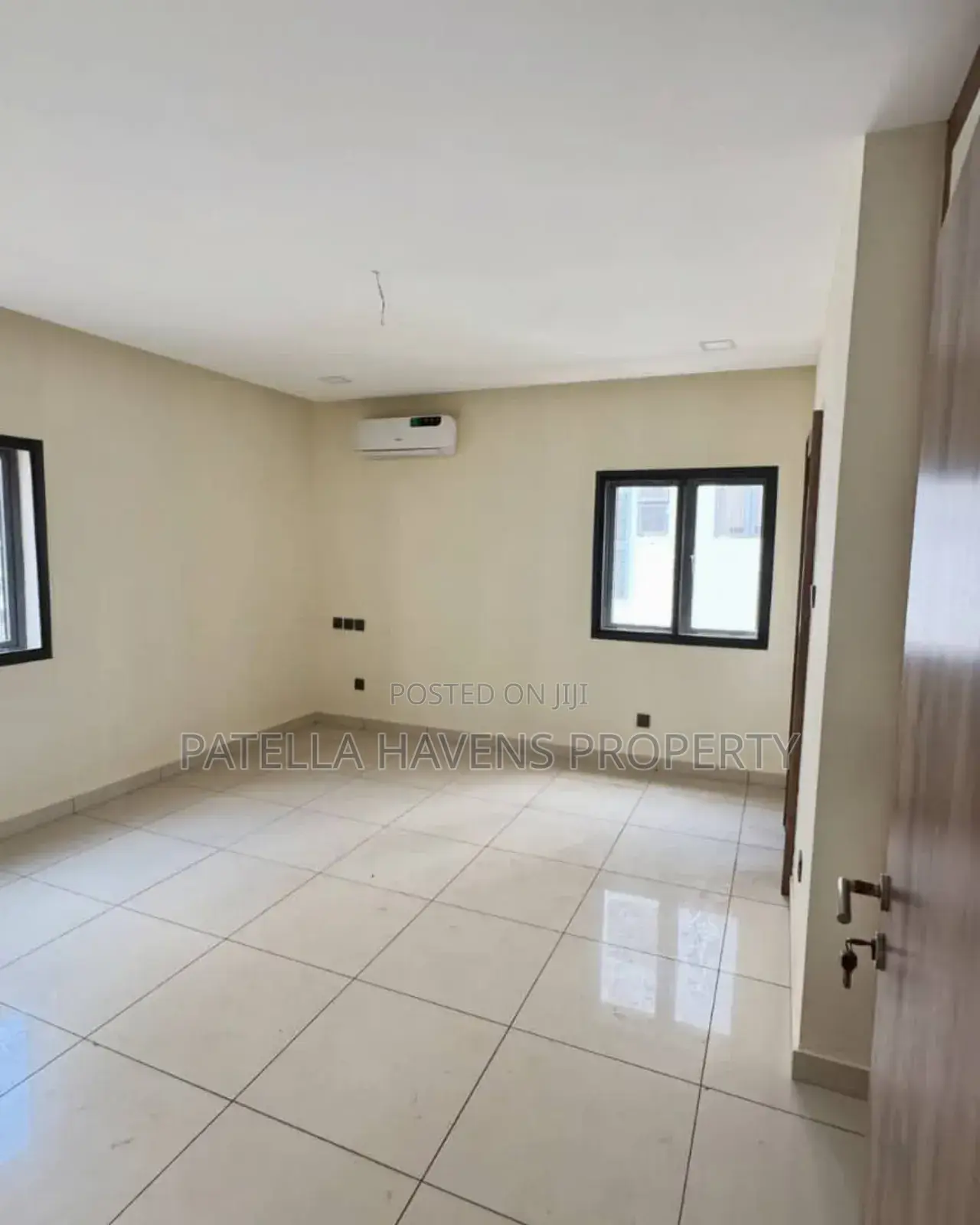 Fully Detached House