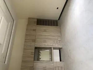5bdrm Duplex in Asokoro for sale