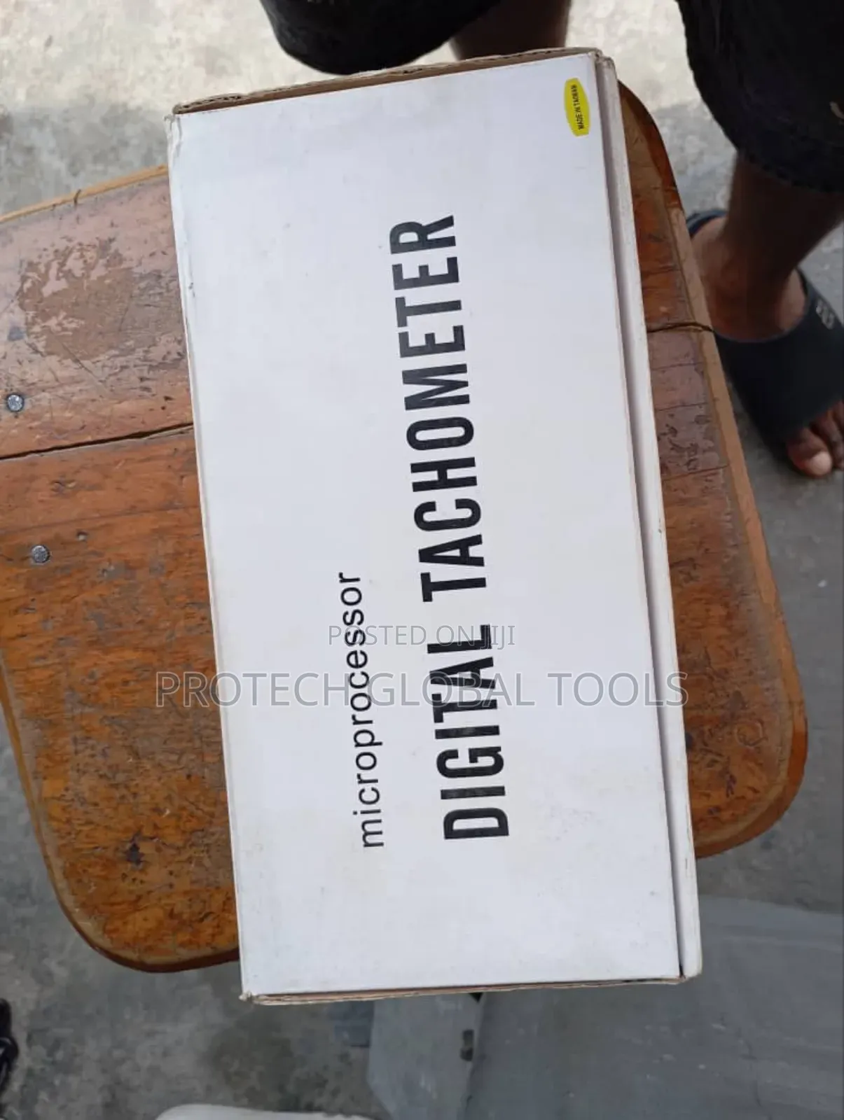 Digital Photo/Contact Tachometer