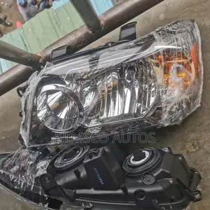 Headlamp Highlander 2005 - 2006 Model Depo
