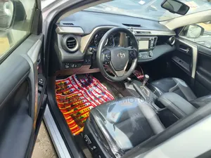 Toyota RAV4 Limited AWD (2.5L 4cyl 6A) 2013 Silver