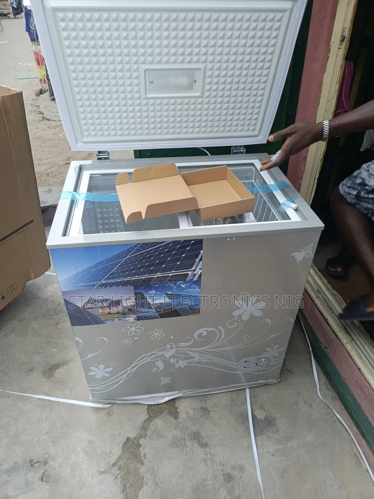 Dc Solar Freezer 200l