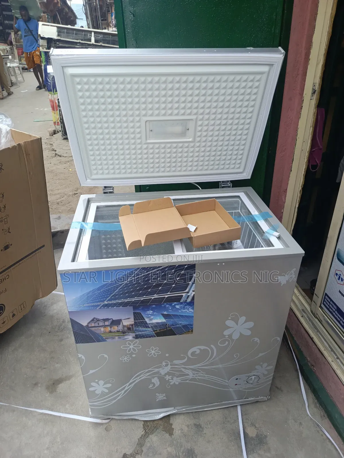 Dc Solar Freezer 200l