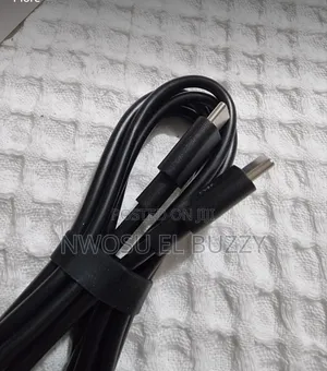 Nano Charger (100w) With Usb-c Cable
