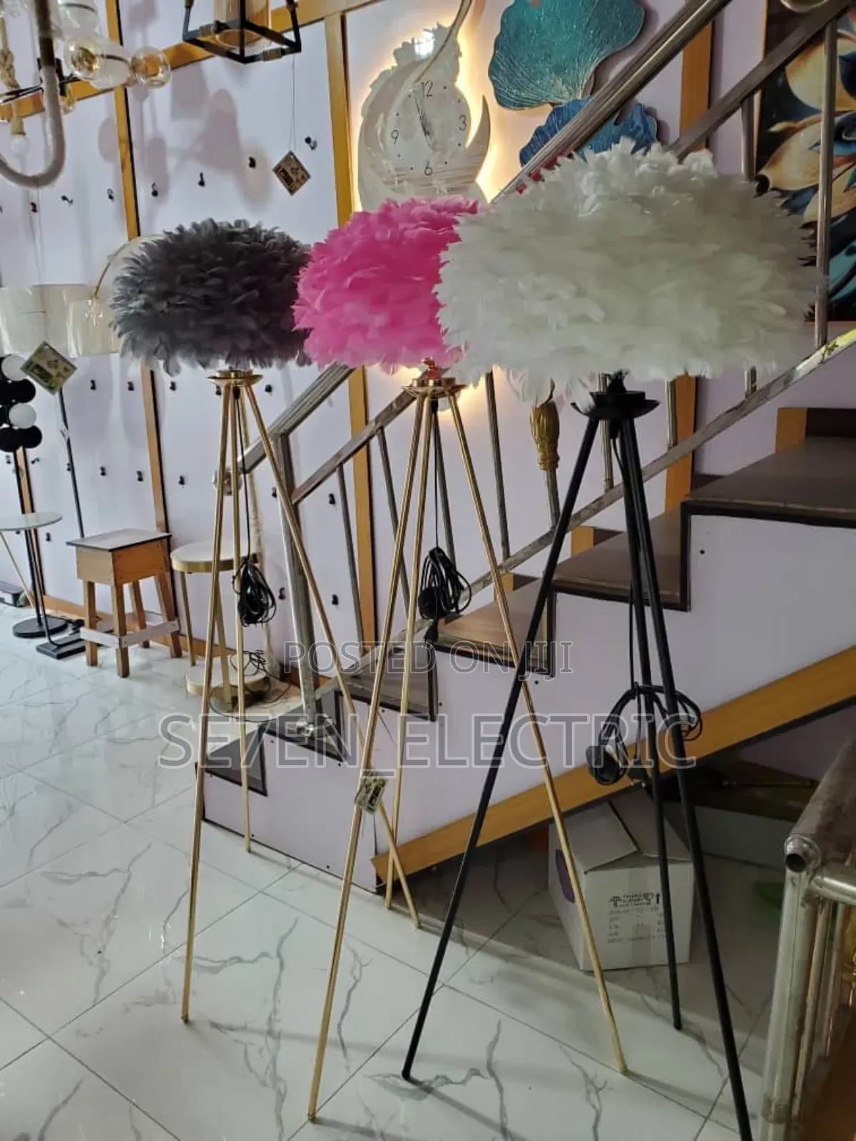Feathers Luxury Standing Lamp