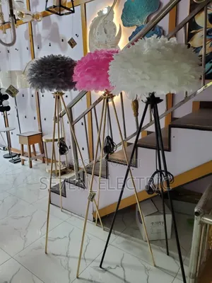Feathers Luxury Standing Lamp