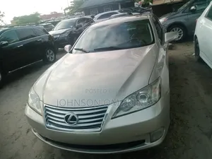 Lexus ES 350 2011 Gold