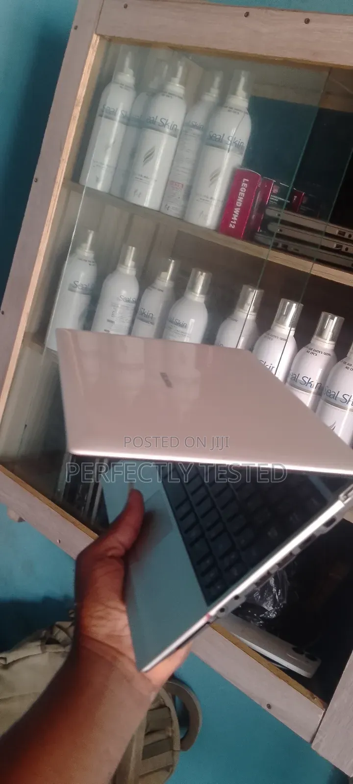 Laptop Asus 2GB Intel Atom HDD 160GB
