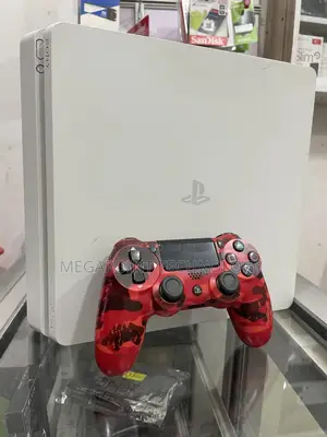 Playstation 4 Slim With 10 Games and One Pad