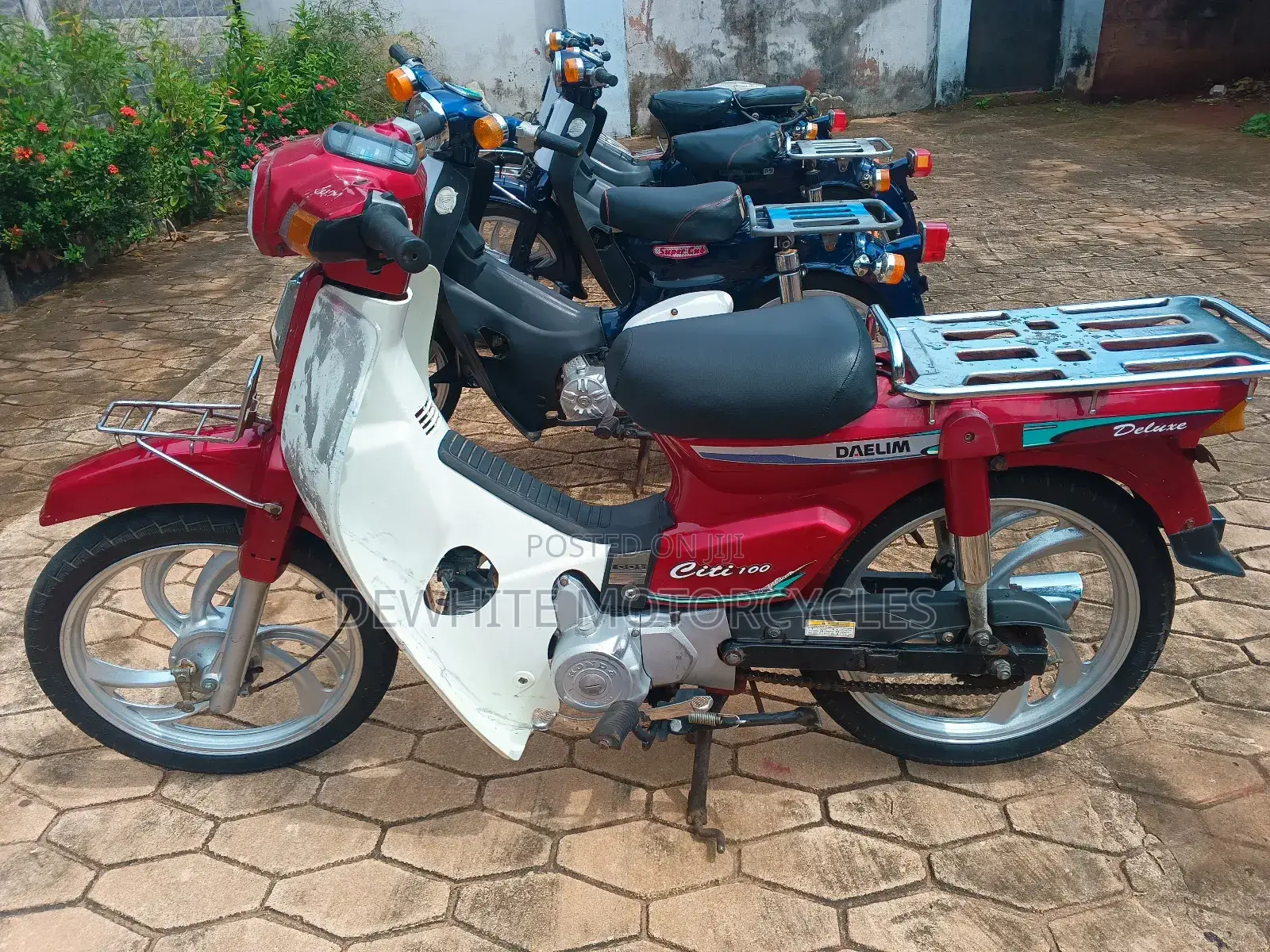 Daelim 2020 Red