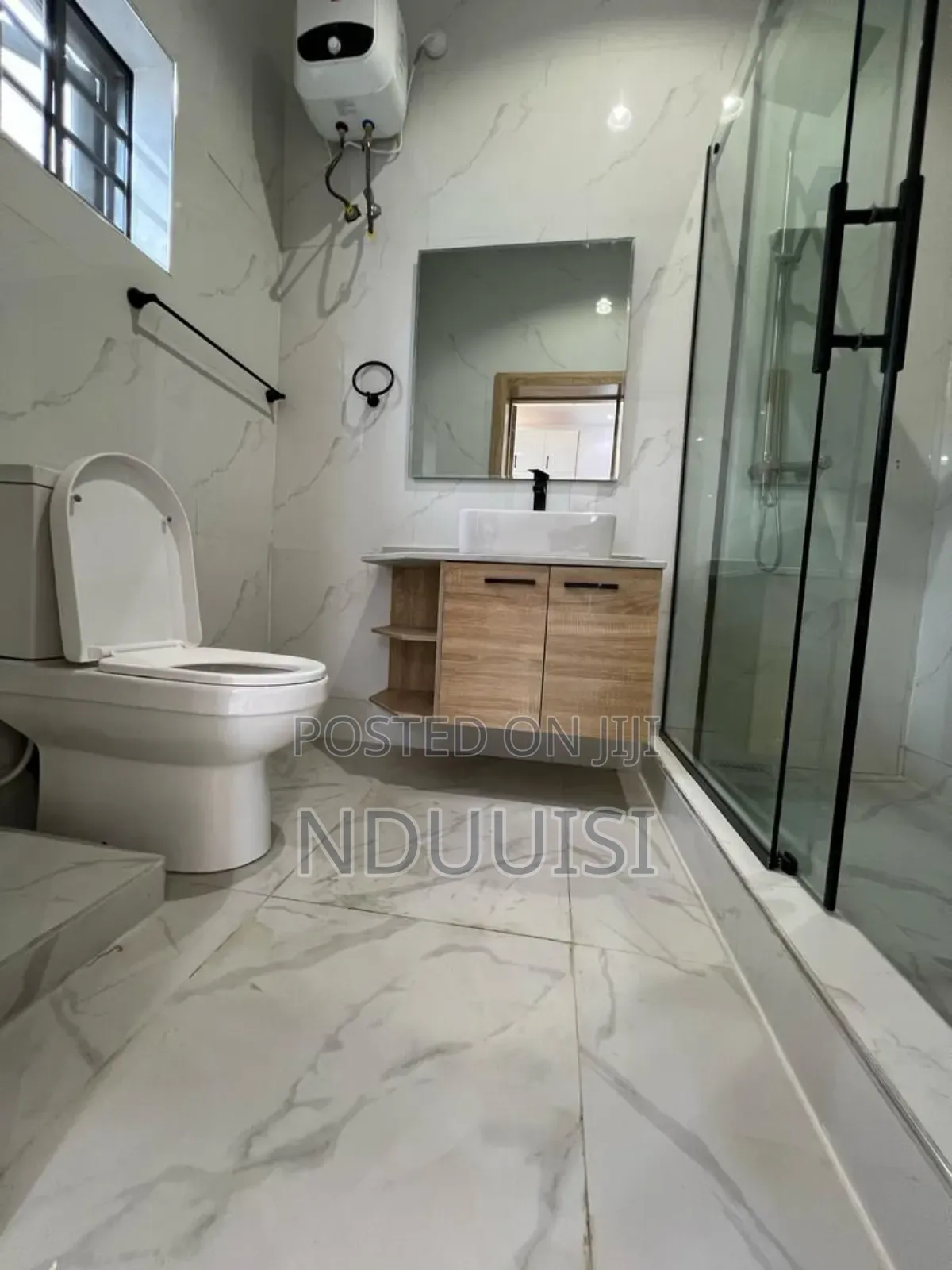 5bdrm Duplex in Vgc for sale