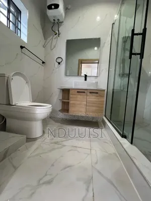 5bdrm Duplex in Vgc for sale