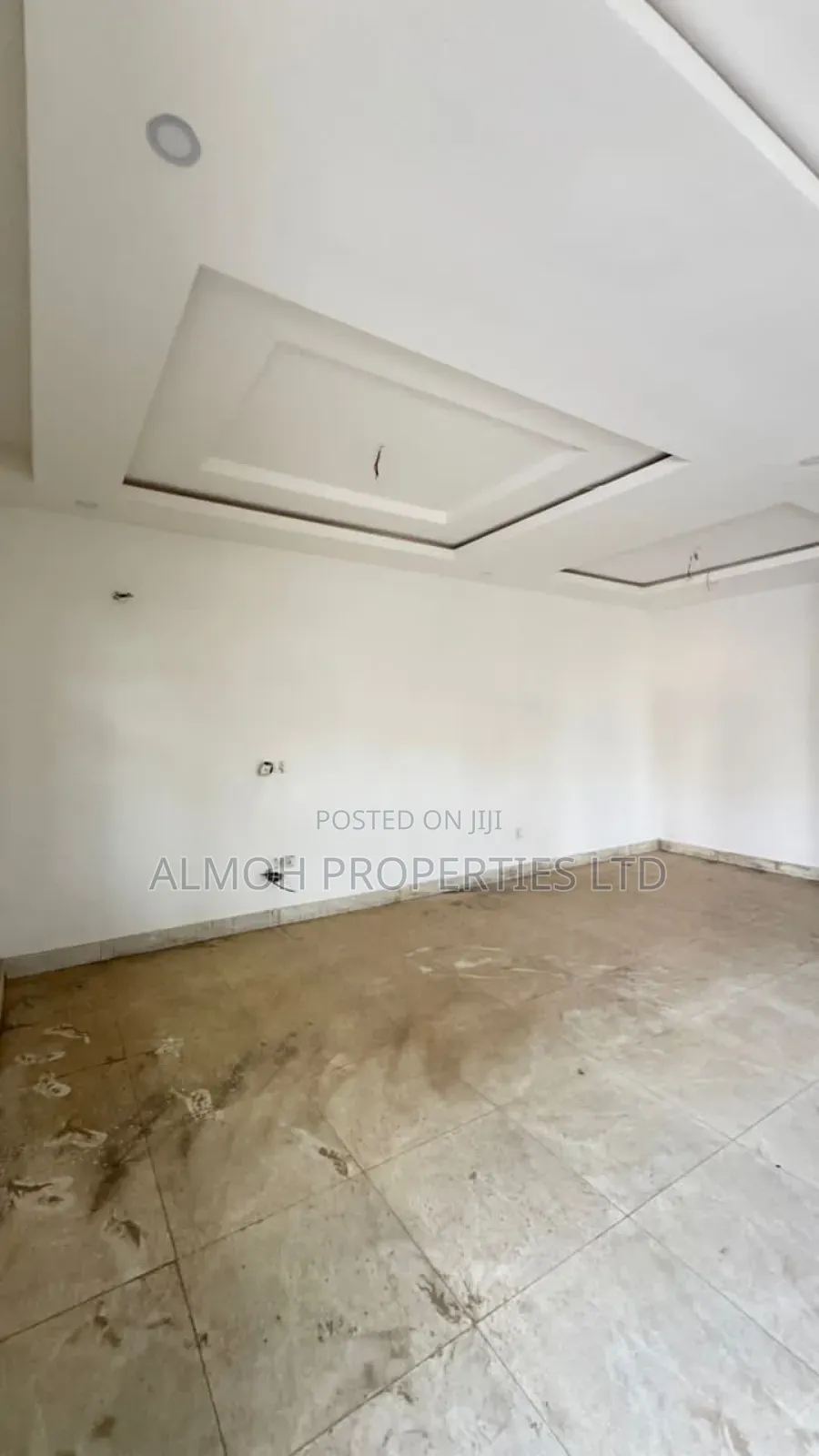 4bdrm Townhouse / Terrace in Apo Resettlement for rent