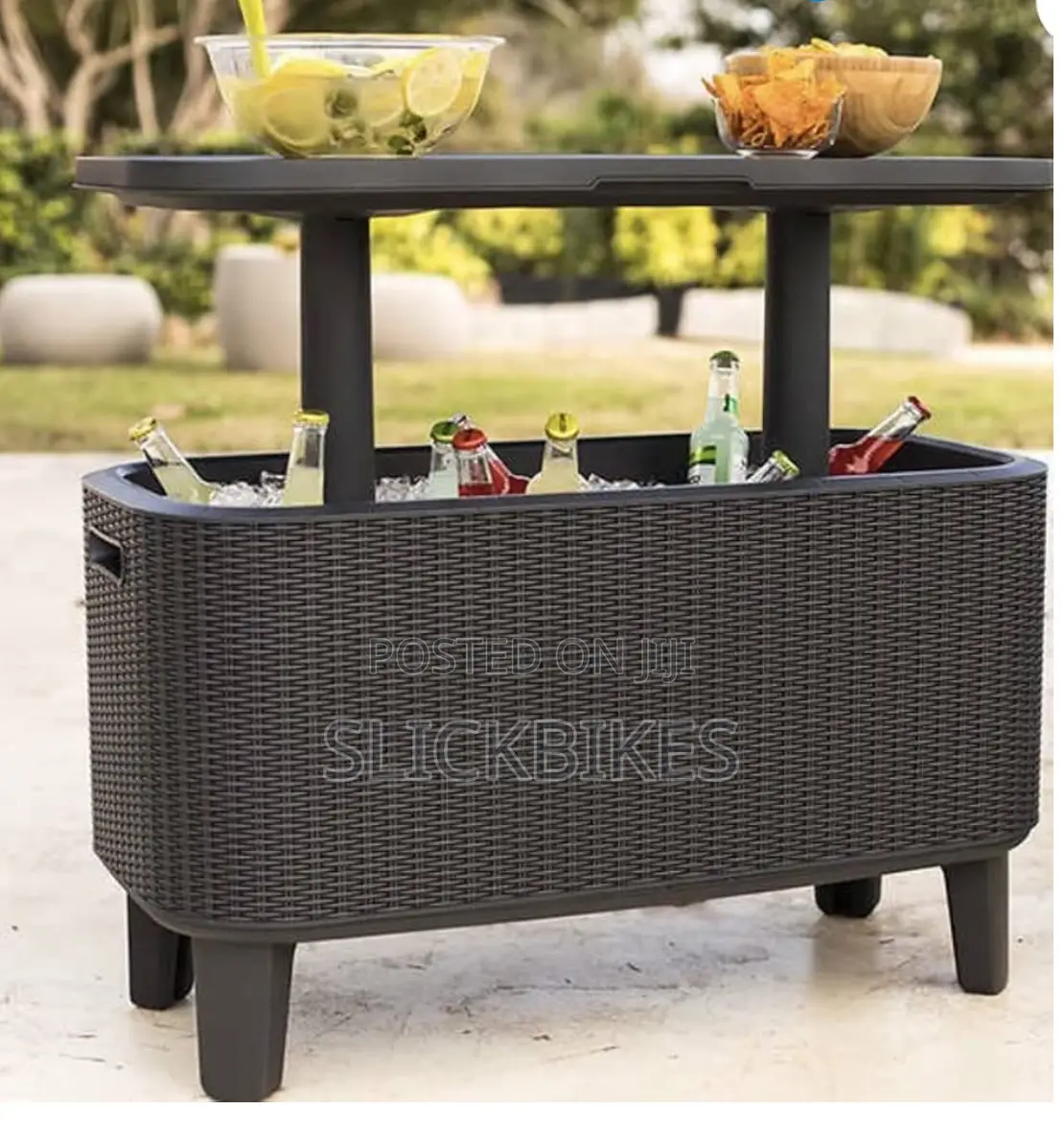 Keter 63 Quart Cooler Bevy Bar and Serving Station