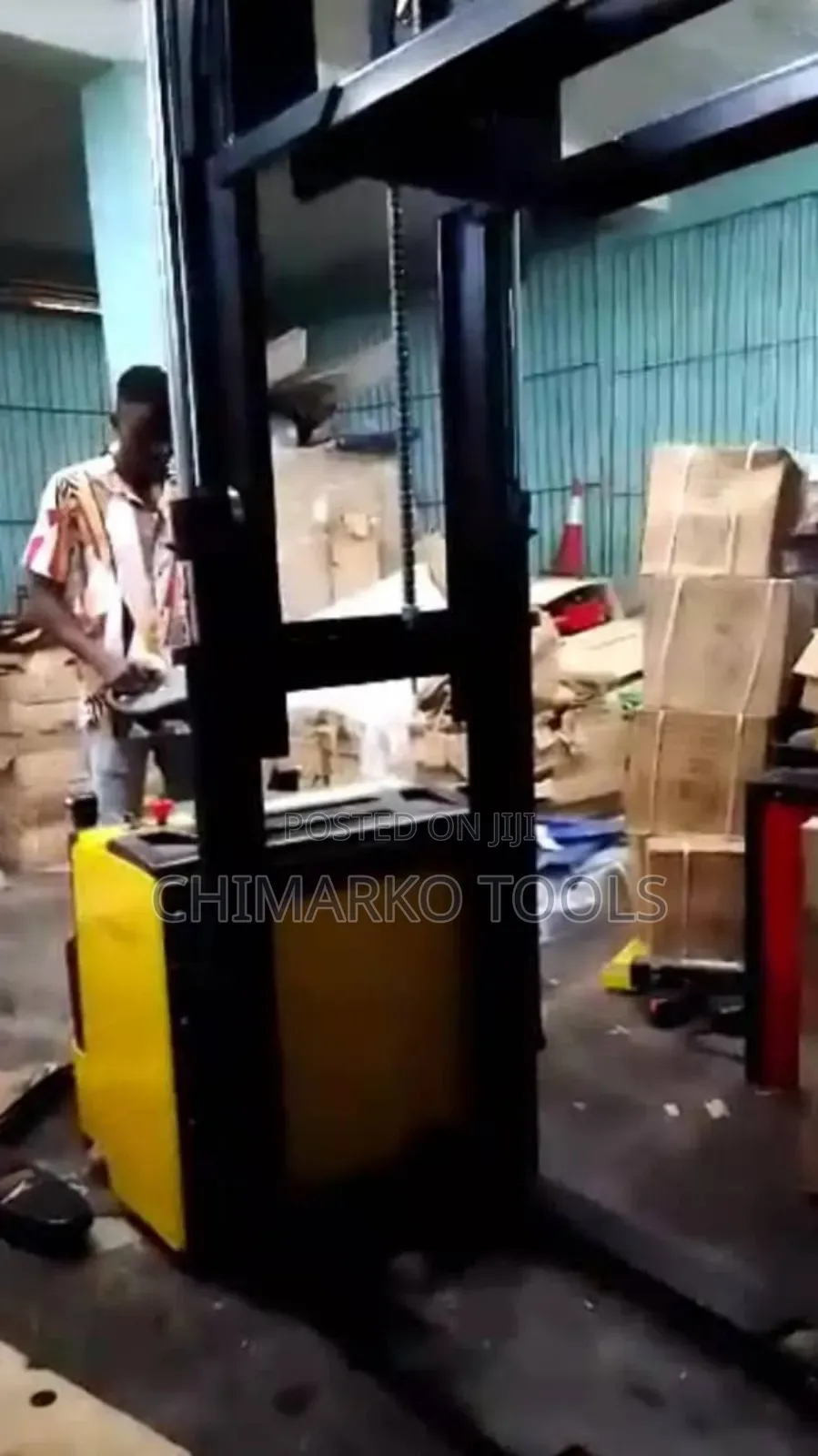 Fully Electric Stacker 2000kg
