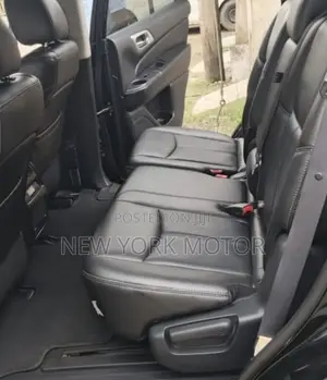 Nissan Pathfinder 2014 Black