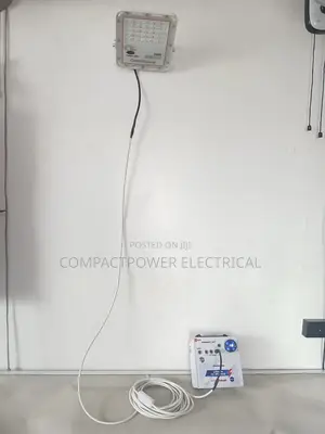 30watts 12v Dc High Illumination Lighting With Battery Pack