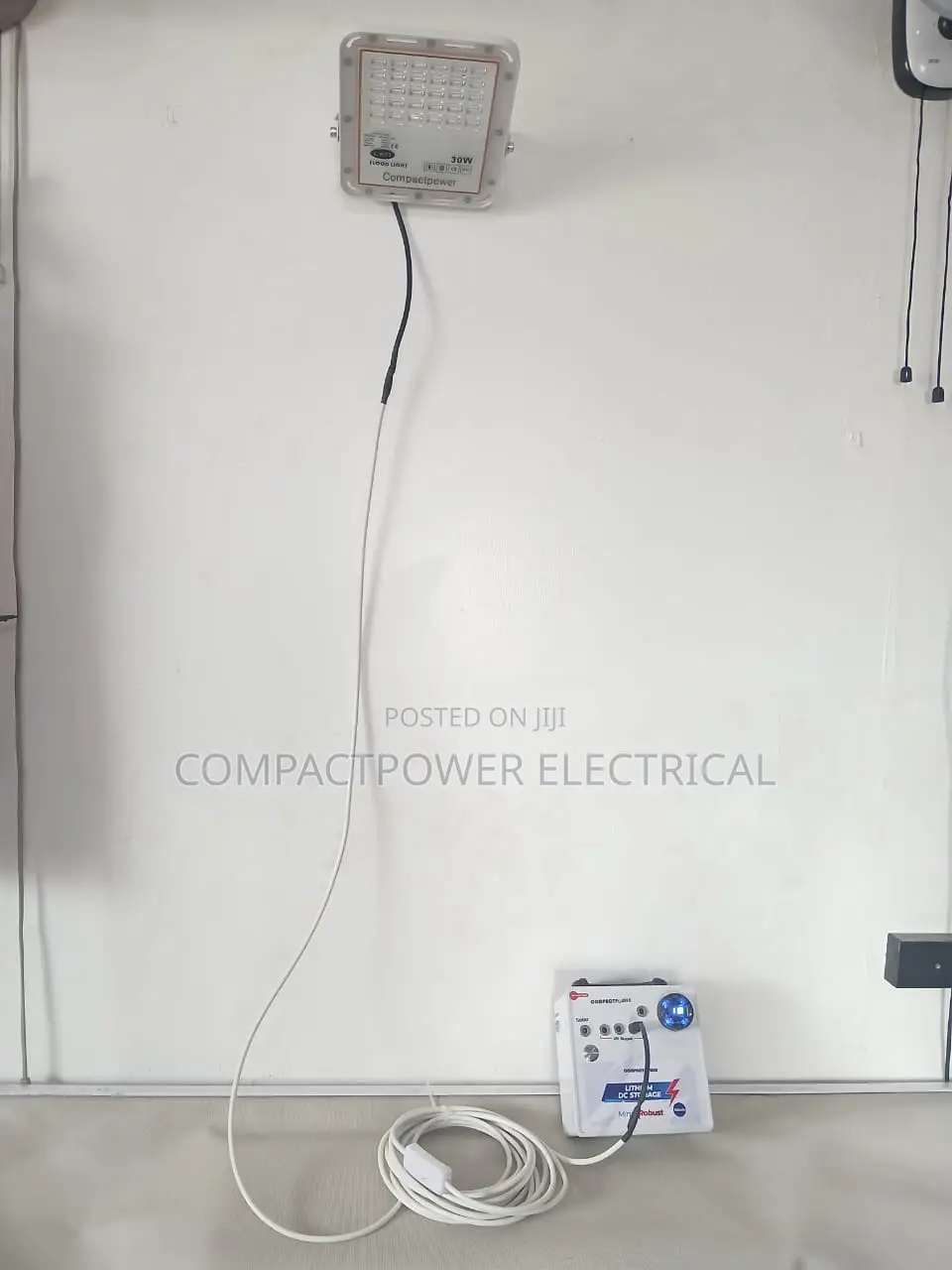 30watts 12v Dc High Illumination Lighting With Battery Pack