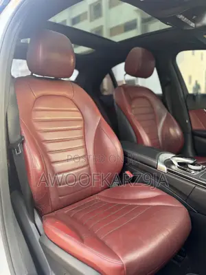 Mercedes-Benz C300 Luxury 4dr AWD 4Matic Sedan (2.0L 4cyl 7A) 2015 Gray