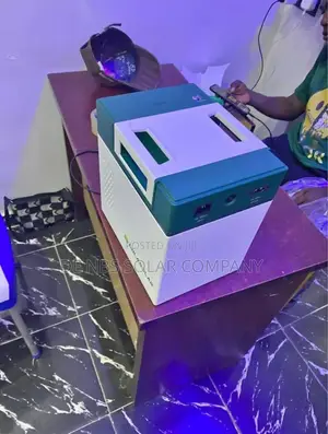2kwh Solar Generator With Lithium Ion Battery Inbuilt