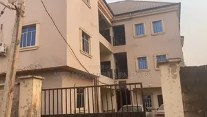 9bdrm Block of Flats in Emene Enugu Enugu for sale