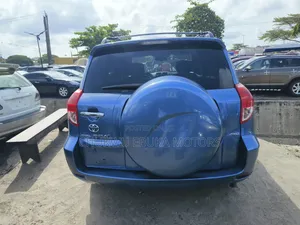 Toyota RAV4 2.4 2008 Blue