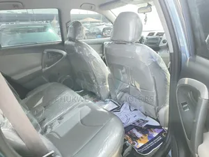 Toyota RAV4 2.4 2008 Blue