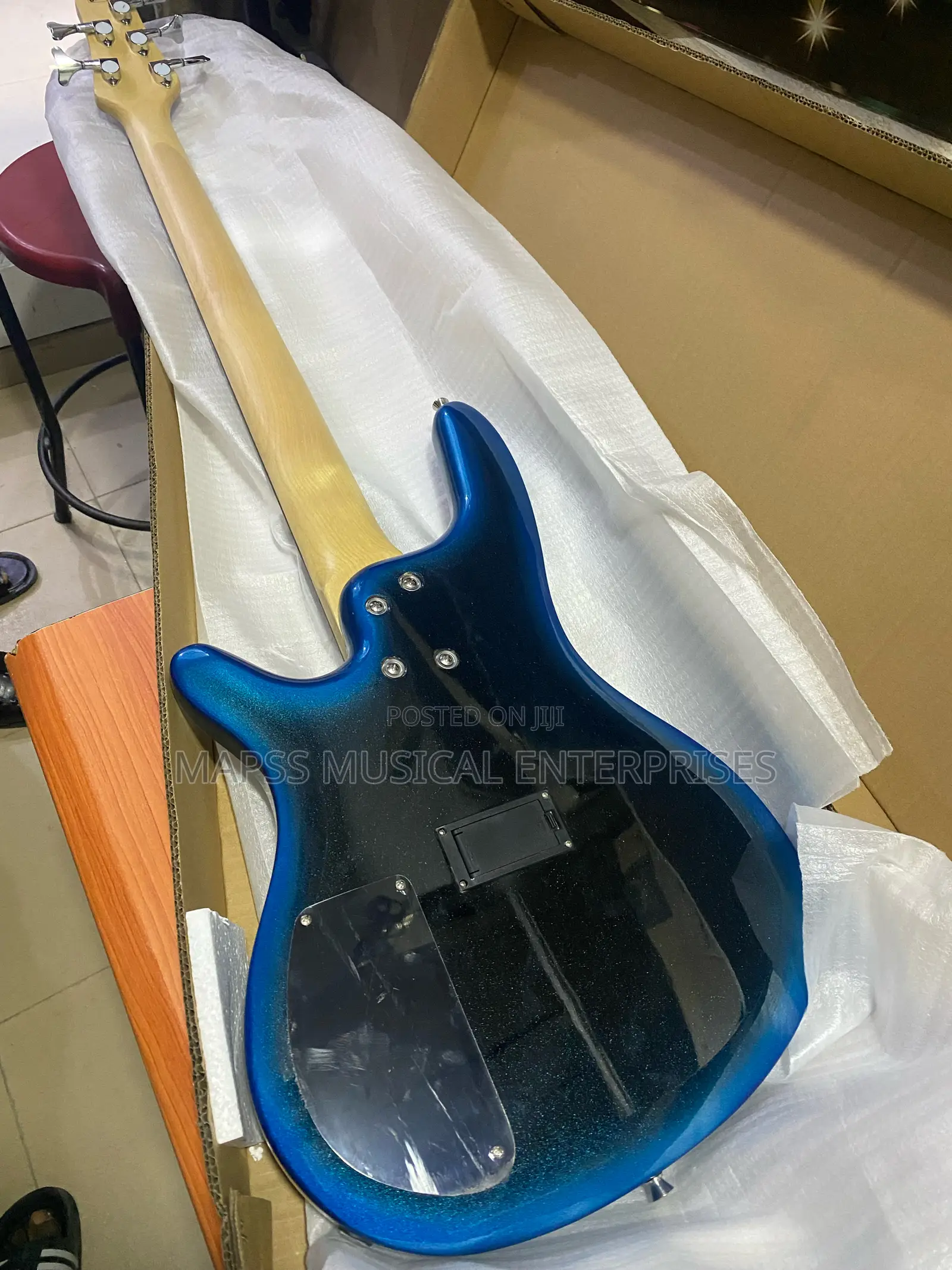 Five Strings Ibanez Active Bass Guitar
