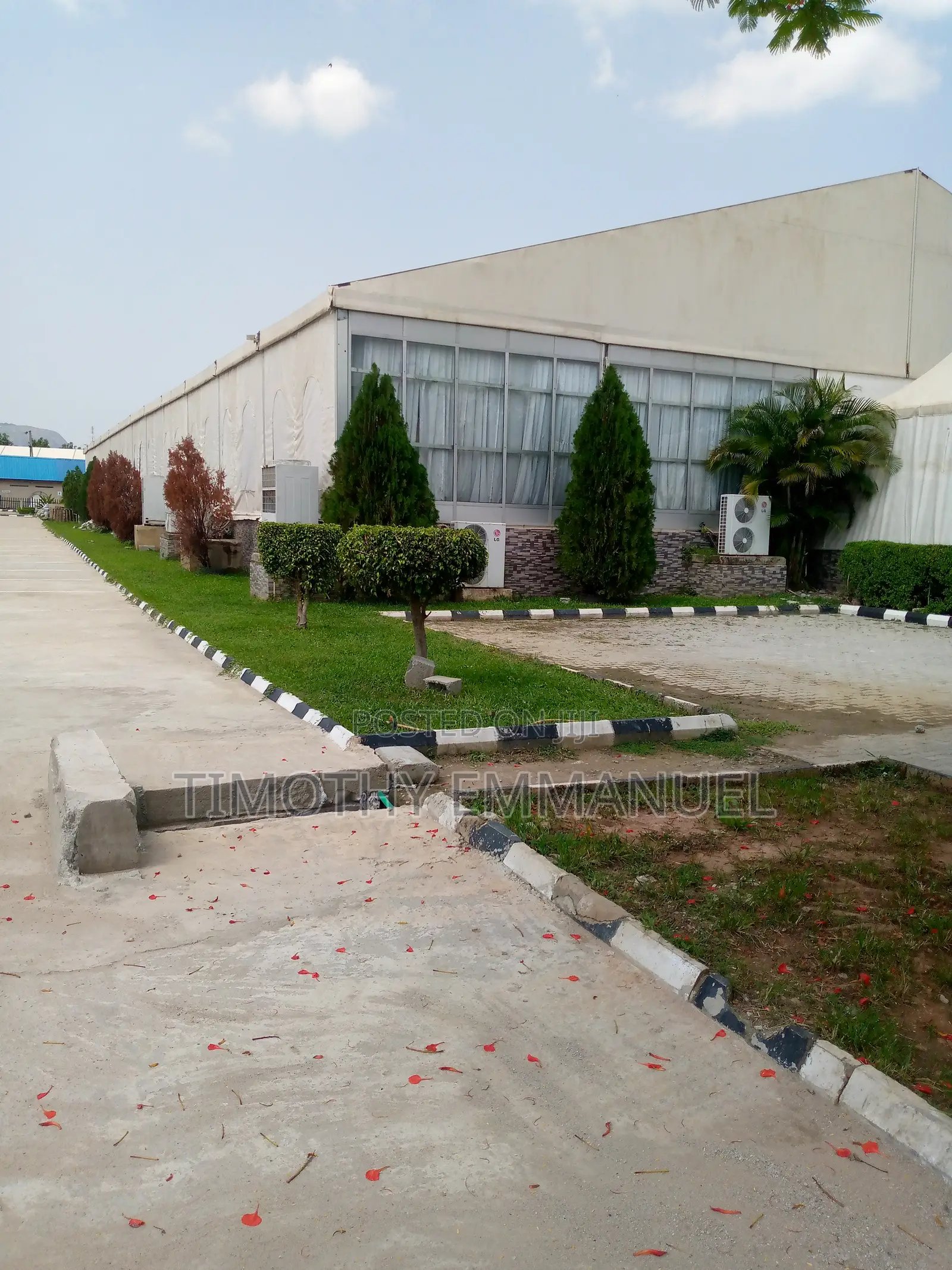 1000 Capacity Event Hall