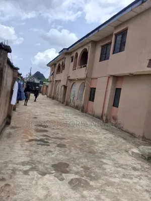 12bdrm Block of Flats in Off Ashipa, Ipaja / Ipaja for sale
