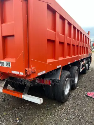 Foreign Used Howo 12-Tyre