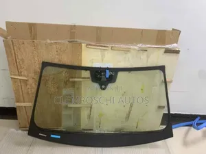 High Quality Certified New Front Windscreen Lamborghini Urus