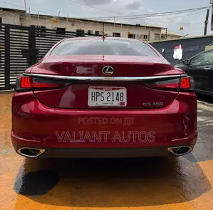 Lexus ES 2020