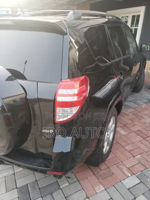 Toyota RAV4 2010 Black