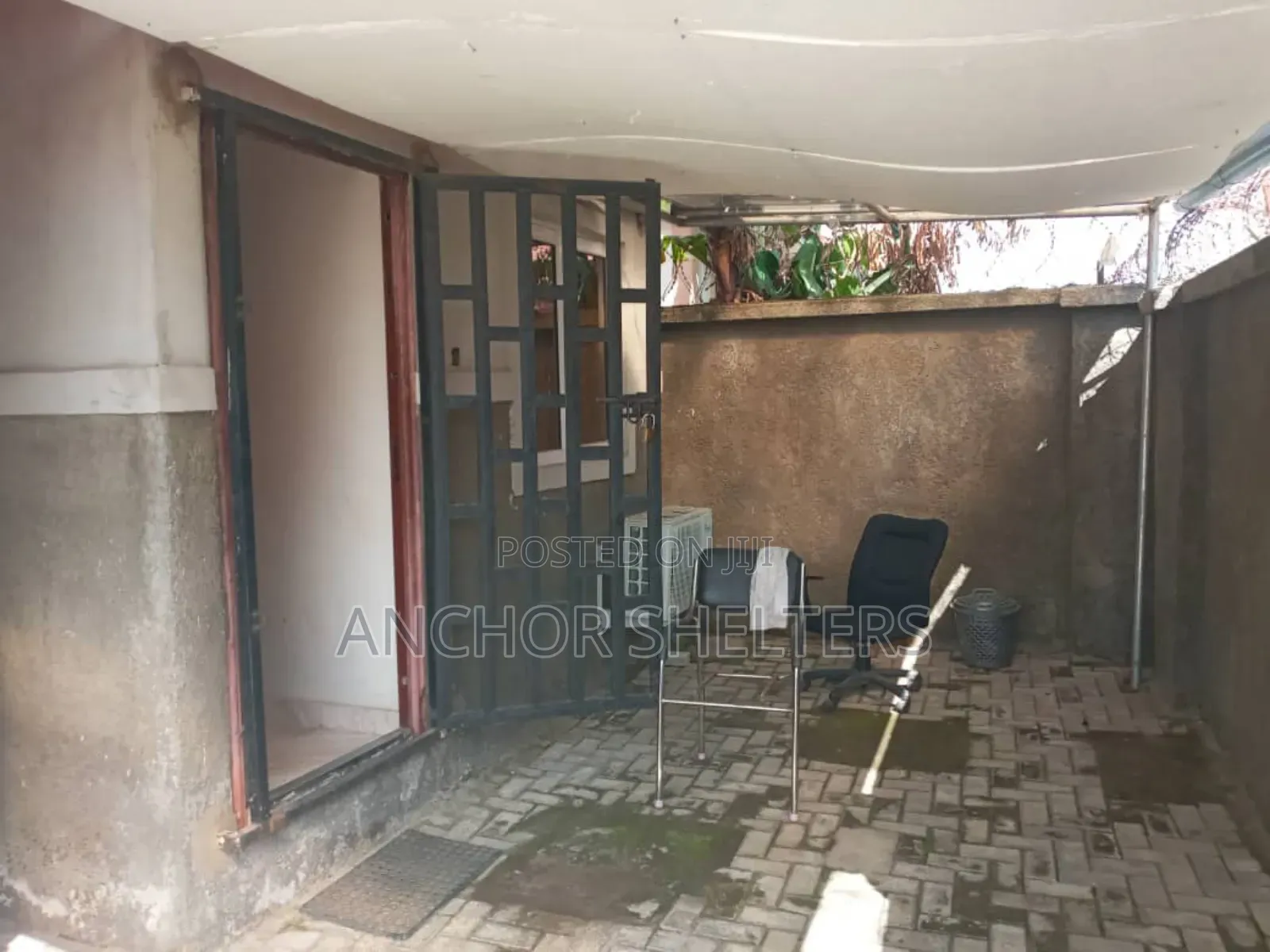 2bdrm Bungalow in Trademore Estate, Lugbe District for sale
