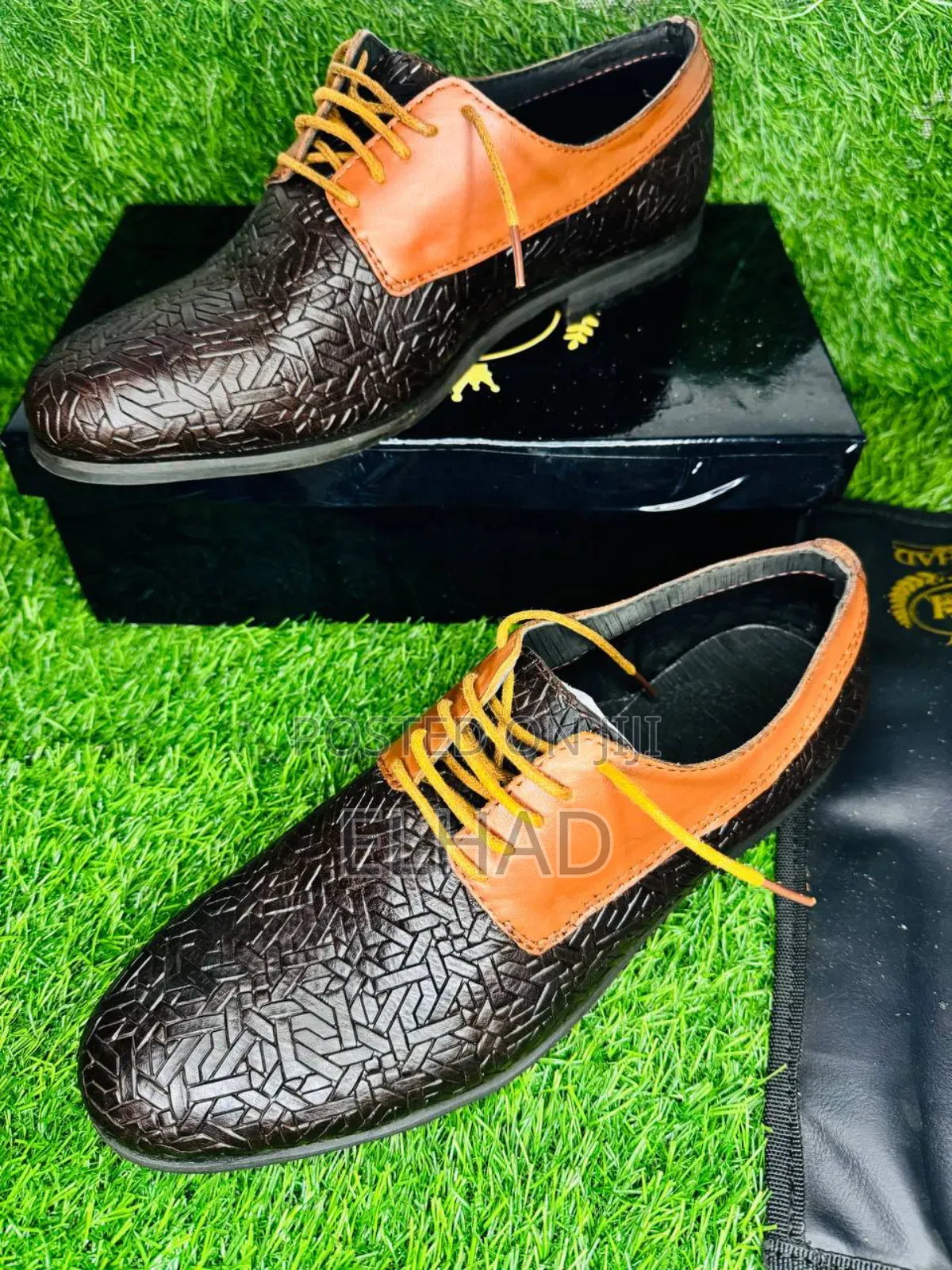 Patterned Leather Shoe