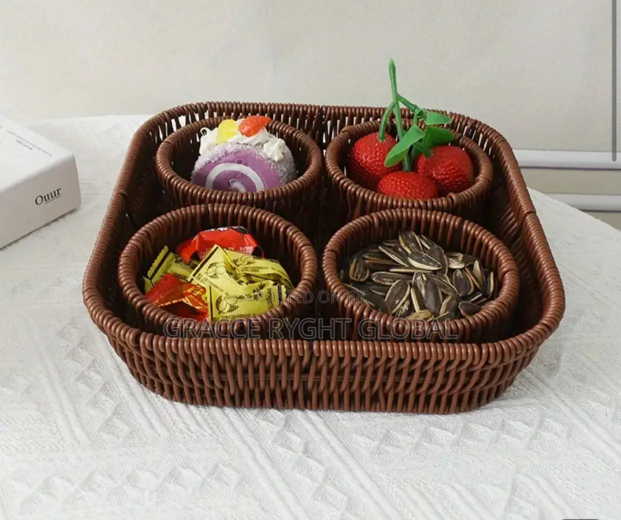 Rattan Snack Basket With Divided Compartment