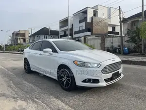 Ford Fusion SE FWD 2016 White