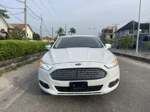 Ford Fusion SE FWD 2016 White