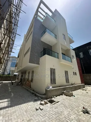 5bdrm Duplex in Secured Estate, Banana Island for sale