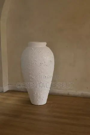 Big Nyx Pot (Textured White)