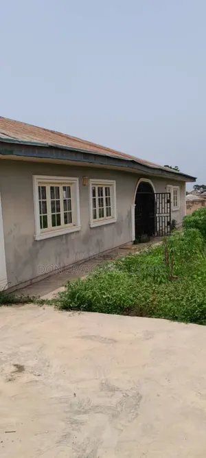 3bdrm Bungalow in Royal Estate, Akala Express for sale